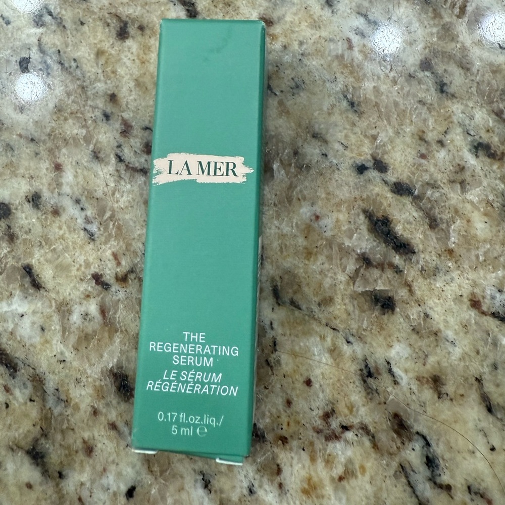 La Mer The Regenerating Serum .17 oz 5ml